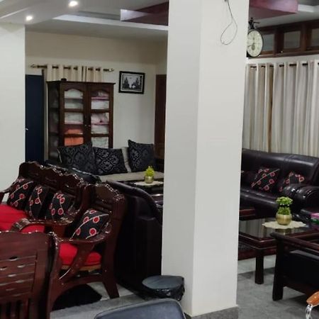 Iranyai Homestay 因帕尔 外观 照片