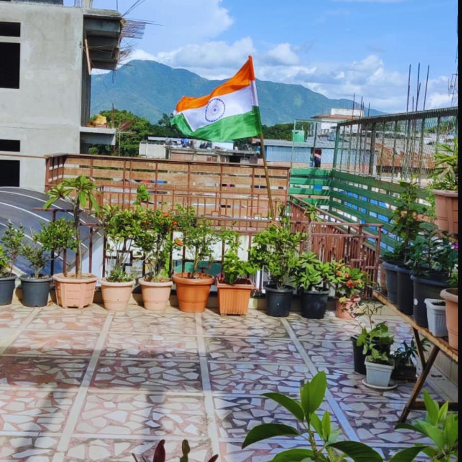 Iranyai Homestay 因帕尔 外观 照片